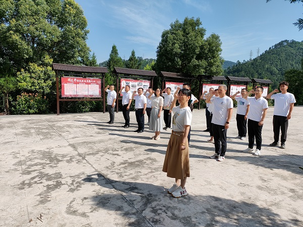 奋进新征程   建功新时代            ——中国共产党建党102周年(图1)